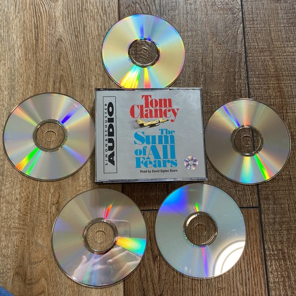 Tom Clancy The Sum of All Fears Audiobook on CD Read by David Ogden Stiers - Picture 5 of 10